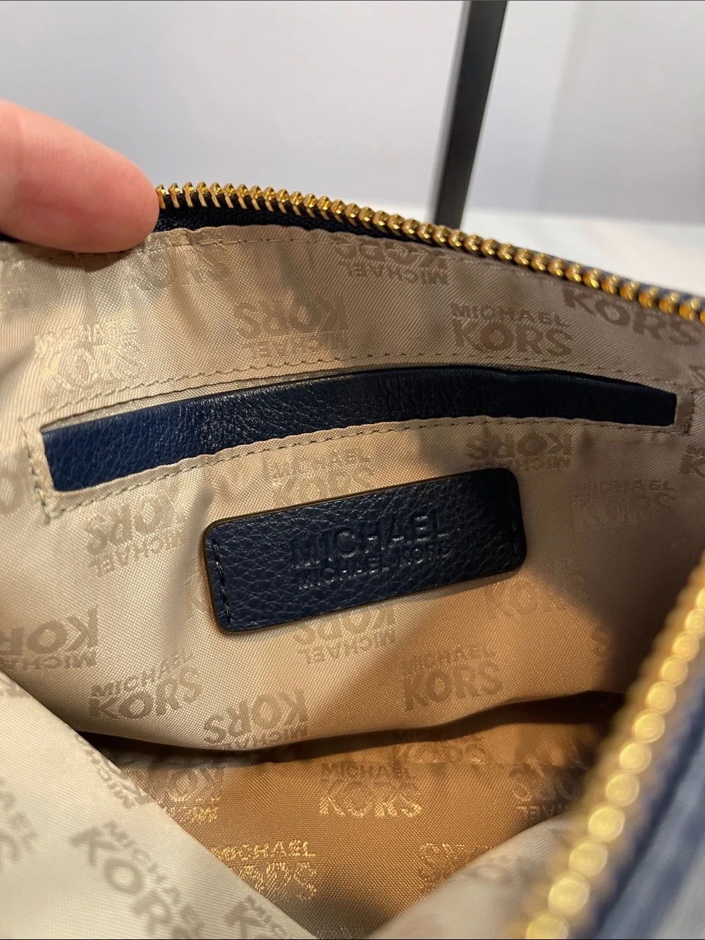Michael Kors Navy Blue Pebbled Leather Cosmetic Pouch with Gold Logo *READ*